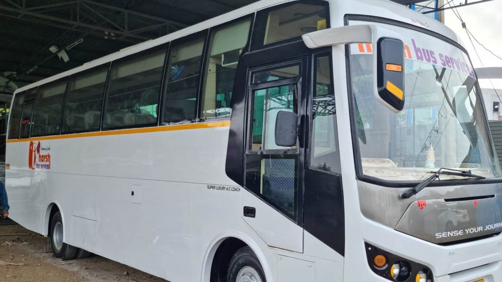 27 Seater bus in udaipur
